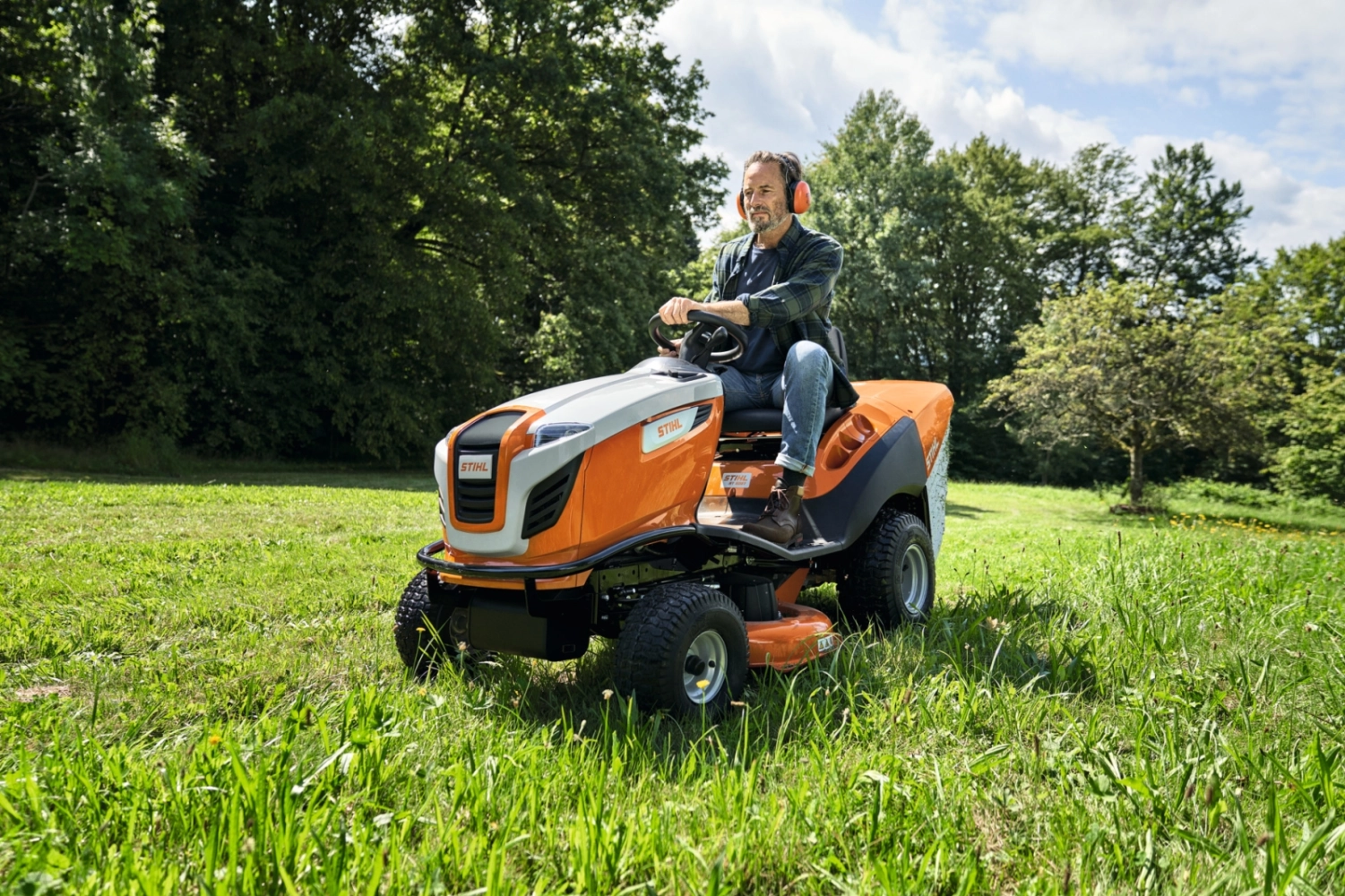 stihl-tracteur-tondeuse-stihl-rt-5097-7.webp